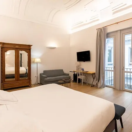 Silleria - Historic Boutique