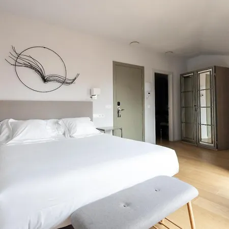 Silleria - Historic Boutique